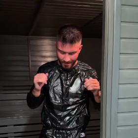 Marek kvůli zápasu podstoupil náročnou přípravu. Musel shazovat téměř 20 kilogramů! 