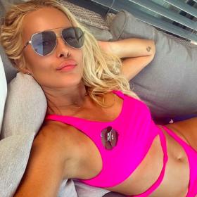 Petra Kamencová si vystřelila ze Simony Krainové. 