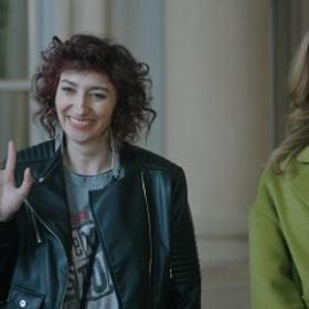 Simona Babčáková si tam taky zahraje menší roli.