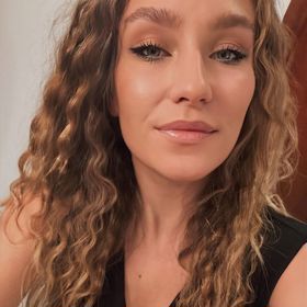 Karolína Zamrazilová