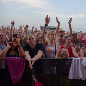 Fanoušci se už nějakou dobu  na letiště v Milovicích nedostali.