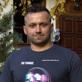 V novém díle se znovu představí dvě cizí rodiny.