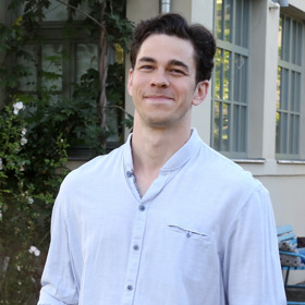 Marek Adamczyk se v dětství bál, že mu vymění maminku.