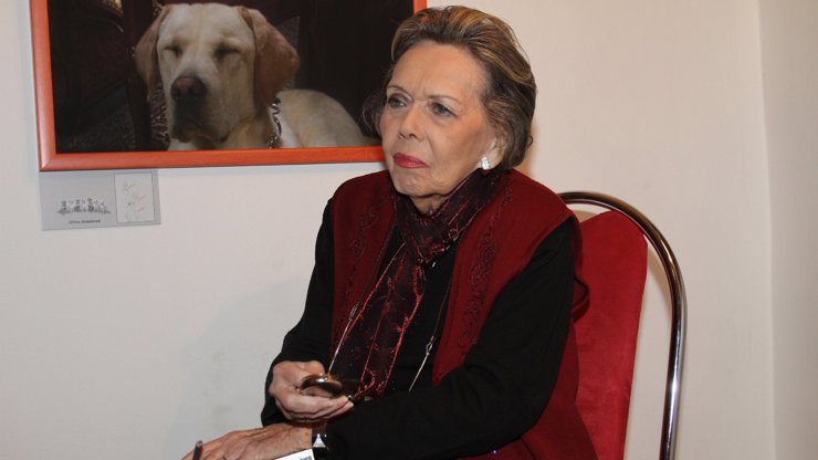 Hrob Jiřiny Jiráskové byl vykraden.