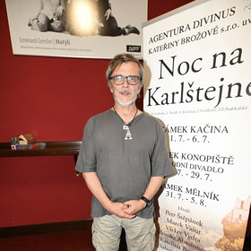 Nejvíce lituje, že s léčbou nezačal dříve. 