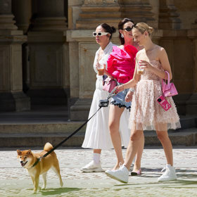 Návrhářka Vanda Janda a Lucie Šrejberová.