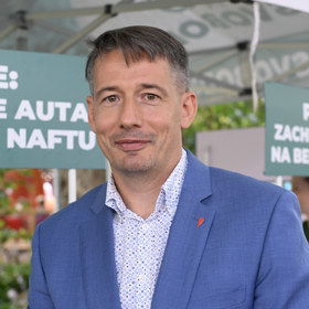 Ve Varech stále zůstává Karel Diviš. 