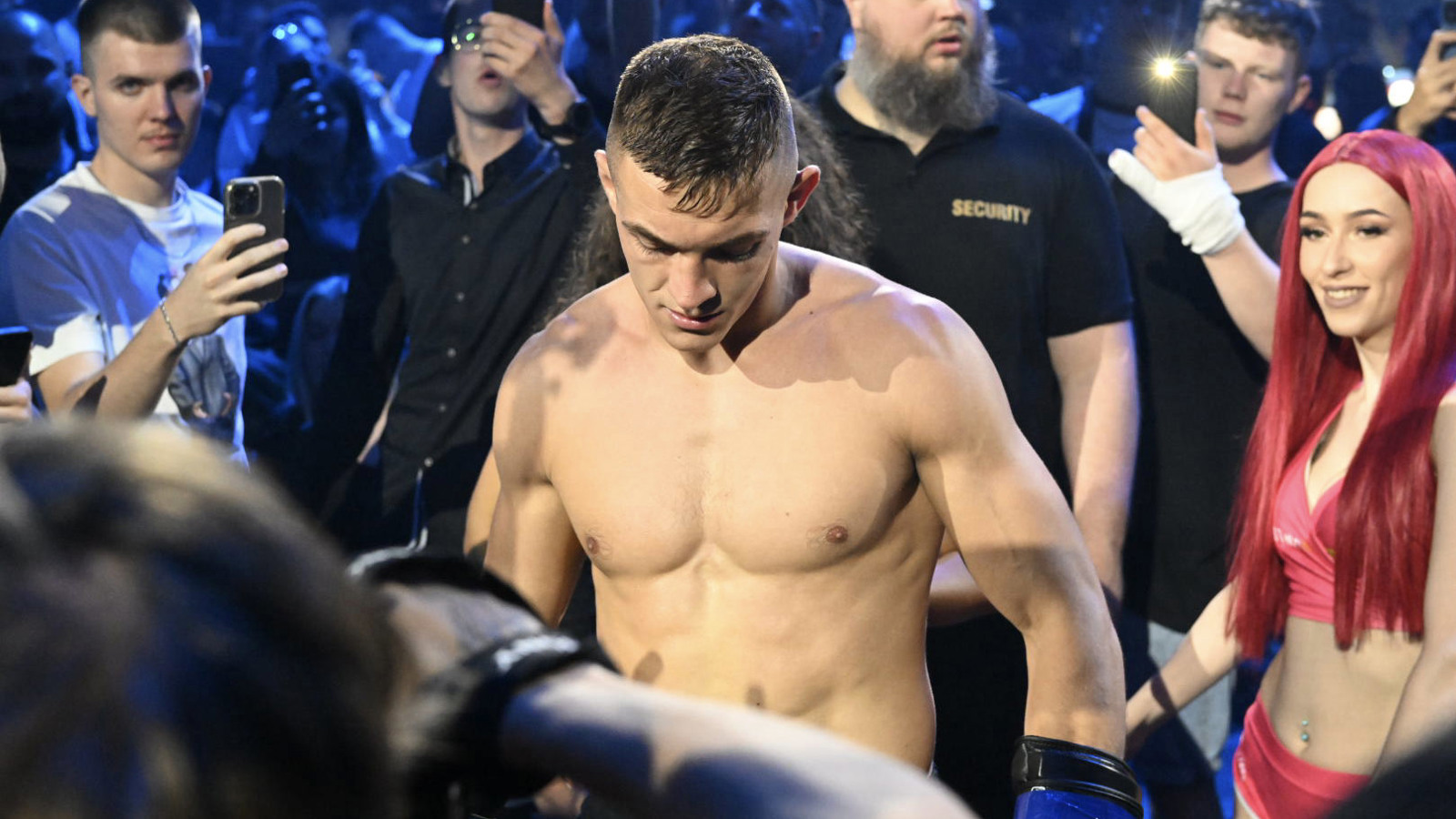 Mawar Ruzicka Tadeáš „Mawar“ Růžička: Zápasník MMA se pohádal s přítelkyní, ta ...