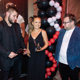 Nedávno posunuli svůj vztah a začali spolu bydlet