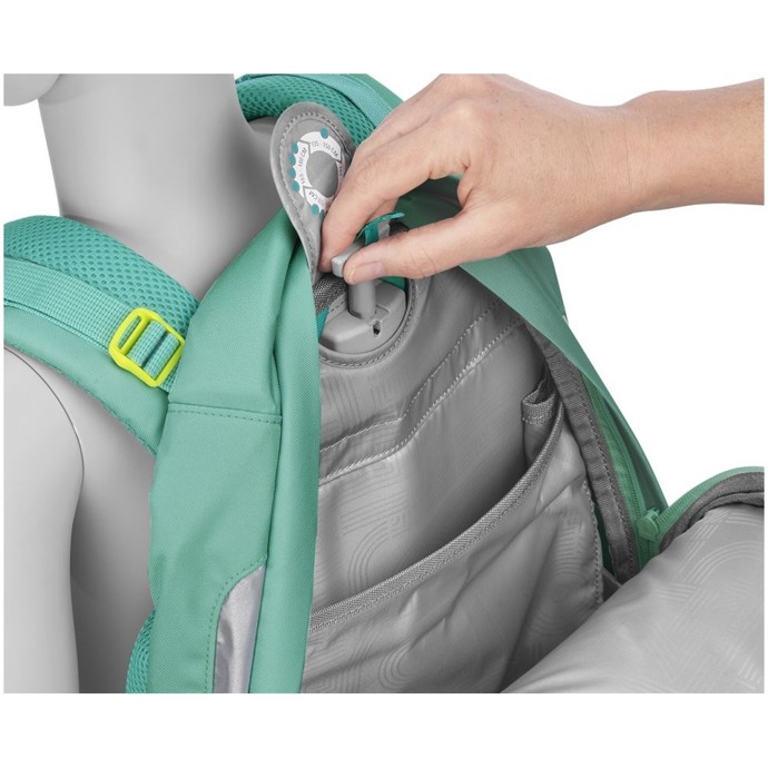 Také školní batoh pro starší žáky umožňuje upravit výšku zádových partií.