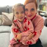 Herečka a moderátorka Michaela Maurerová se svou sedmiletou dcerkou Emou. 