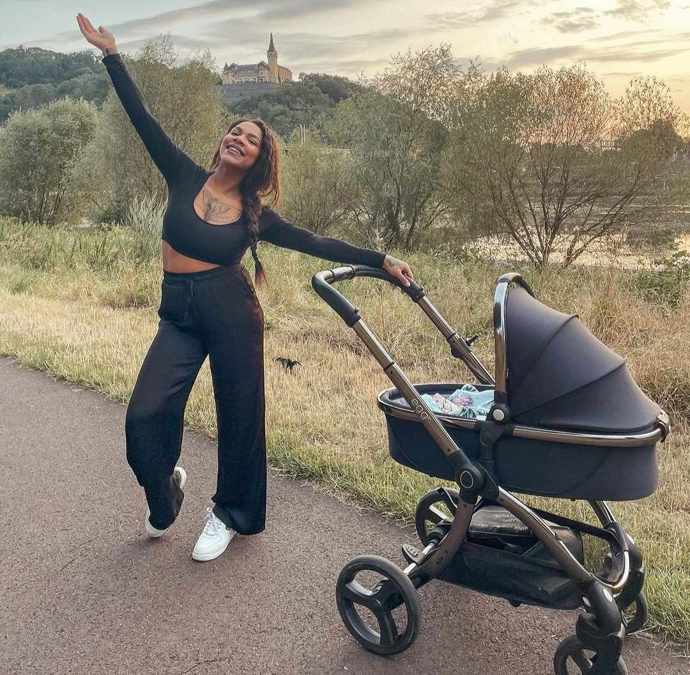 Angie Mangombe začíná pomalu sportovat a nahoře už má v současné době jen 12 kilo.