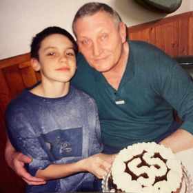 Pepa Kůrka se svým milovaným zesnulým dědečkem, který ho společně s babičkou vychovával.