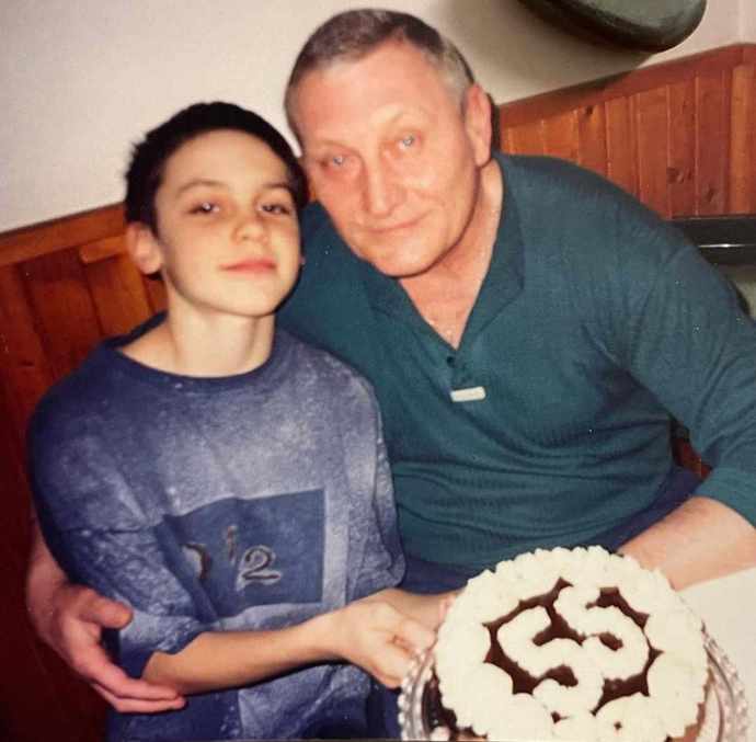 Pepa Kůrka se svým milovaným zesnulým dědečkem, který ho společně s babičkou vychovával.