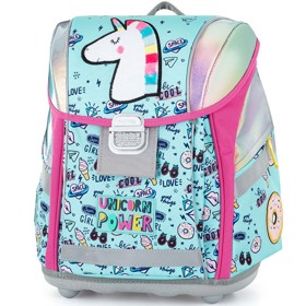 Hlavní výhodou aktovky Oxybag vhodné pro žáčky 1. - 3. třídy je její nízká hmotnost. Pořídit ji můžete ve výhodné sadě s dalšími školními potřebami. 9dílný set za 2 899 Kč