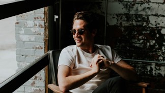 Marián (34): Moje manželka vydělává víc než já. Musím říct, že mi to docela vyhovuje