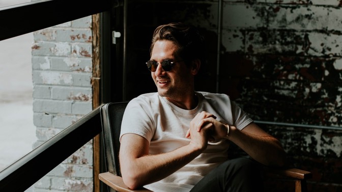 Marián (34): Moje manželka vydělává víc než já. Musím říct, že mi to docela vyhovuje