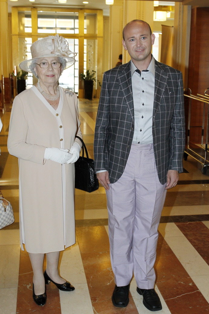 Mary Reynolds s prezidentem Muže roku, Davidem Novotným.