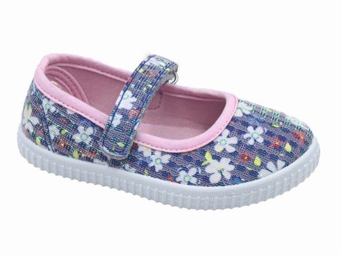 Bačkůrky. Deichmann, 299 Kč