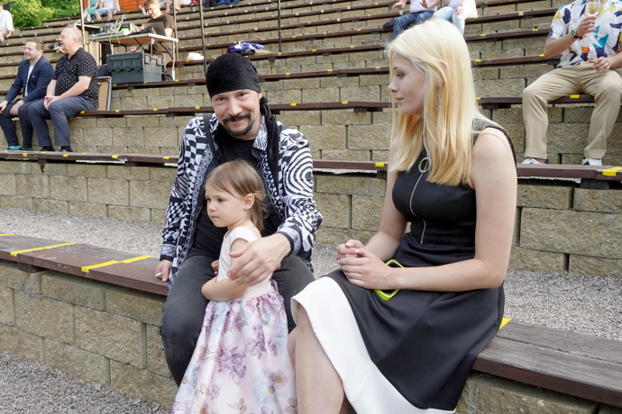 V roce 2023 slaví Bohuš Matuš 50. narozeniny a vedle sebe má dvacetiletou ženu Lucii a dvaapůlletou dceru Natálii.