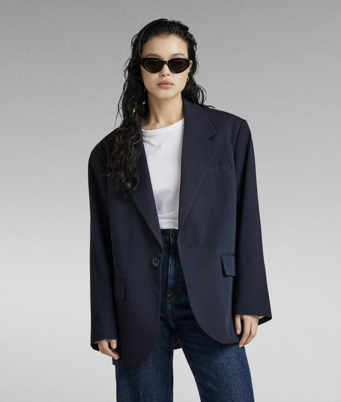Nadměrné sako G-Star RAW, 6 299 Kč.