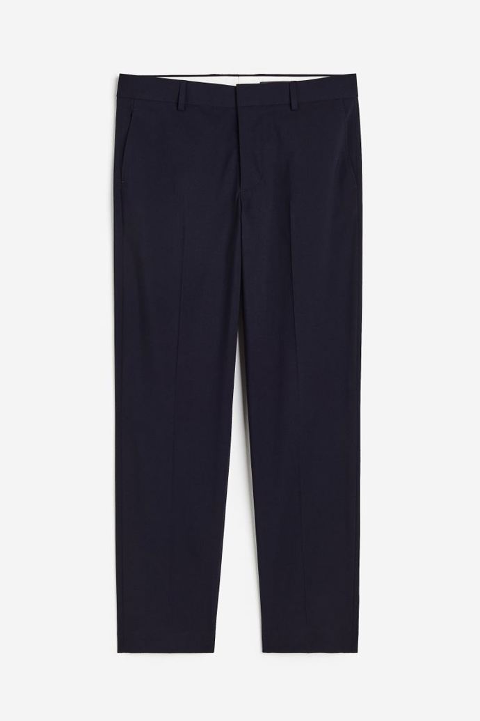 Formální kalhoty patří do podzimní výbavy všech, kdo sledují trendy, nejen v podání podmanivého irského herce. (H&M, 949 Kč) 