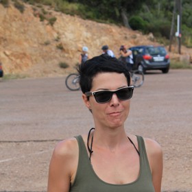 Ondřejka postupně přichází o schopnost pohybu a veškerá dostupná farmakologická ani biologická léčba jí nepomáhají.