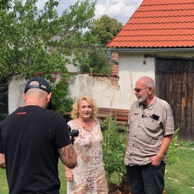 U Iva Šmoldase jsme natáčeli s pořadem Na kafeečko. Na následujících snímcích si můžete prohlédnout, jak to na chalupě vypadá.