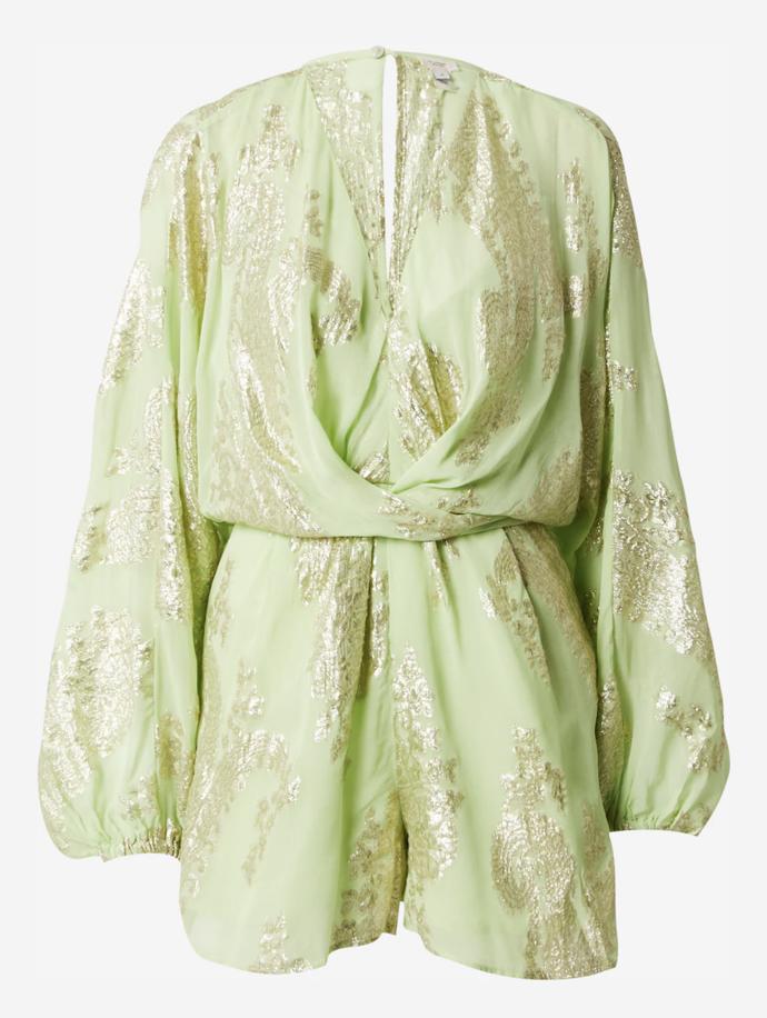 Overal s metalickými prvky. River Island, 1 399 Kč