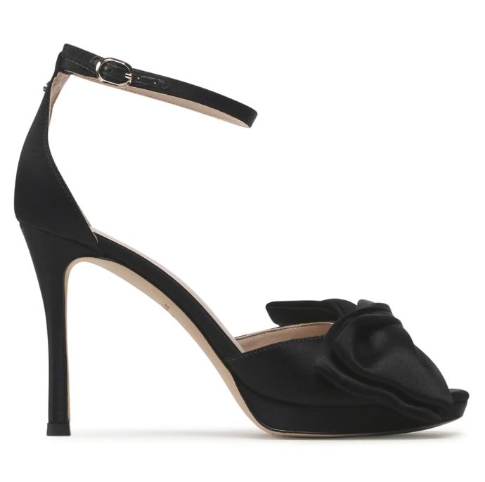 Saténové střevíčky, Kate Spade,  41 199 Kč.