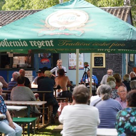 Setkání s šéfkou komunistů.