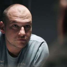 Marek Taclík v první řadě Kriminálky Anděl.