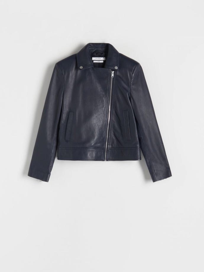 Bunda z ovčí kůže, Reserved, 3 799 Kč.