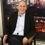 Jak nám prozradil jeho syn David, v minulosti mu k narozeninám udělal radost například bagr.