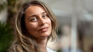 Adéla (31): Ráda bych syna poslala do soukromé školy. Moje matka si myslí, že jsem se zbláznila