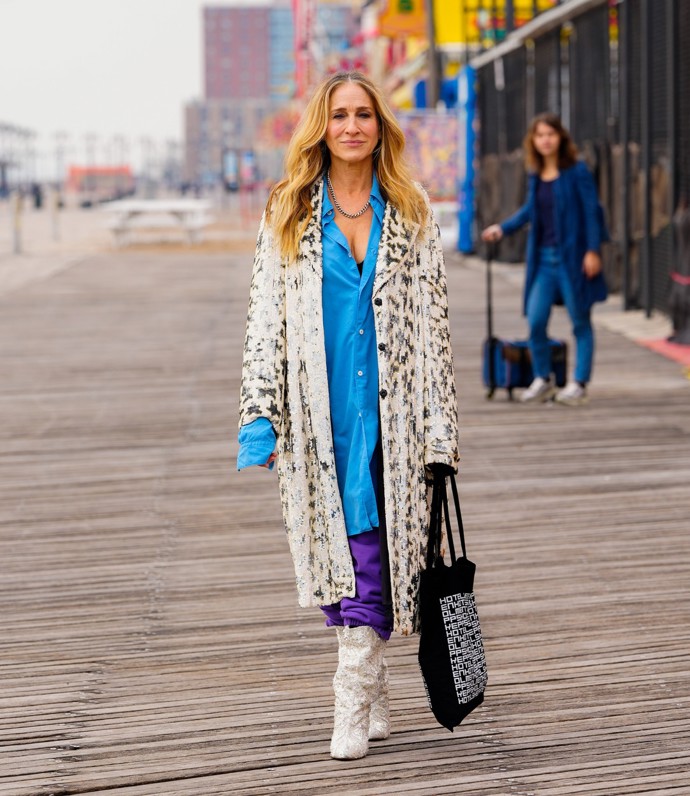 Spousta modelů, které stylisté Sarah Jessice Parker pro natáčení připravili, dopadlo o poznání lépe než kreace z výletu na Coney Island.