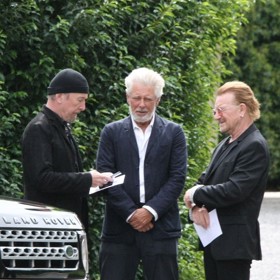 Na pohřbu Sinéad O'Connor nechyběl ani zpěvák Bono Vox