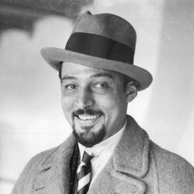 "Ženy milují pouze mou tvář na obrazovce. Jsem plátno, na které malují své sny."