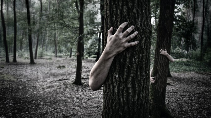 Himalájská legenda o stvůře ro-lang donutila místní snížit dveře do domu. Kreatura totiž nemá ohybné klouby