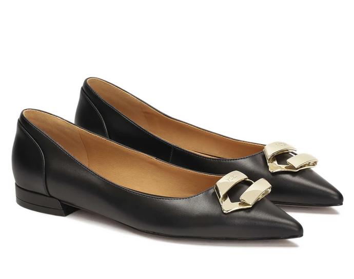 Baleríny s kovovou ozdobou, Kazar, 3 490 Kč.