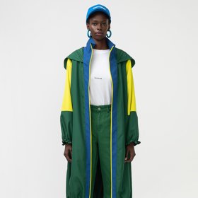 Dlouhá parka s kapucí, Touché, 1 425 Kč.