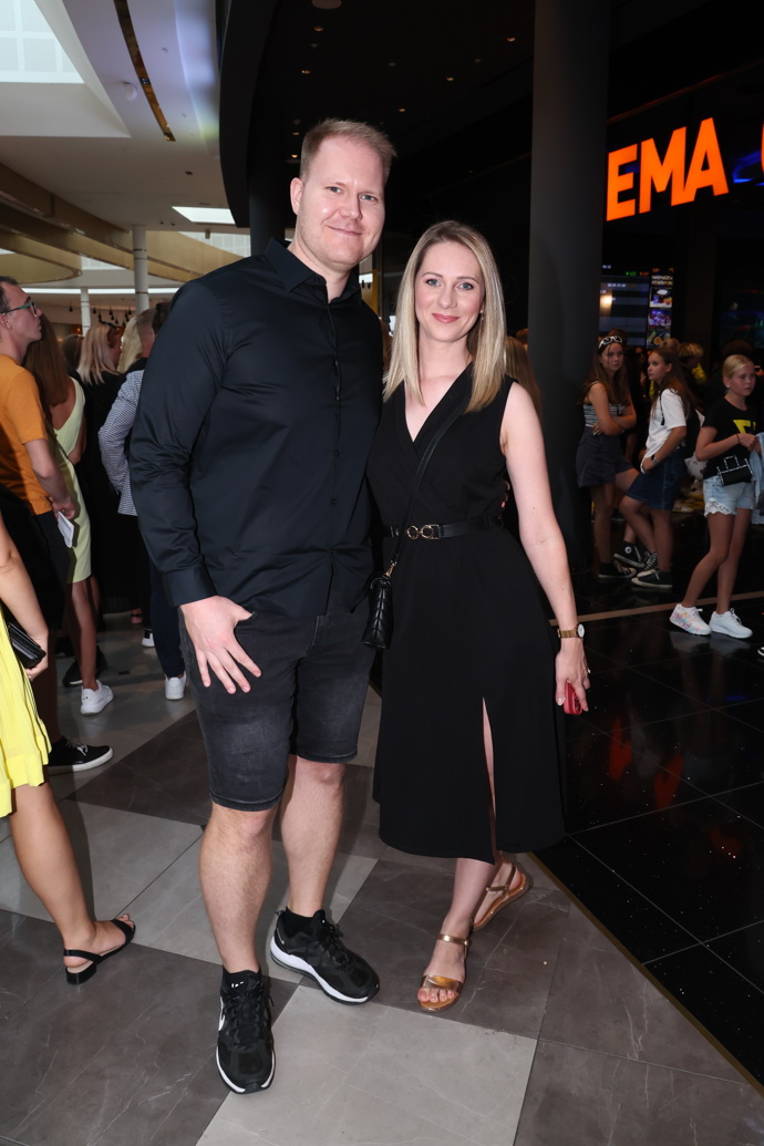 Moderátorka CNN Prima News Soňa Porupková rezignovala na žluté doplňky. 