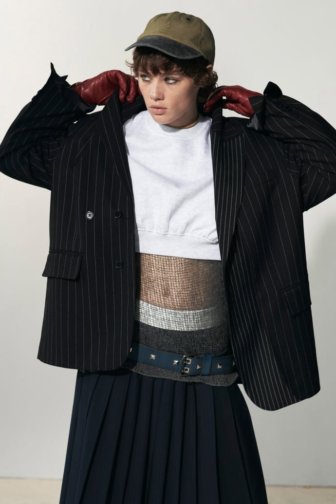 Oversize sako a volnočasový styling, Zara, 1 999 Kč.