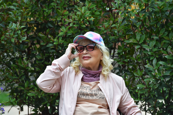 Marika Gombitová se dodnes nevzdala světlých blond vlasů, které pečlivě natáčí do kudrlinek.