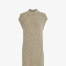 Úpletové šaty bez rukávů, b.young, 1 299 Kč.