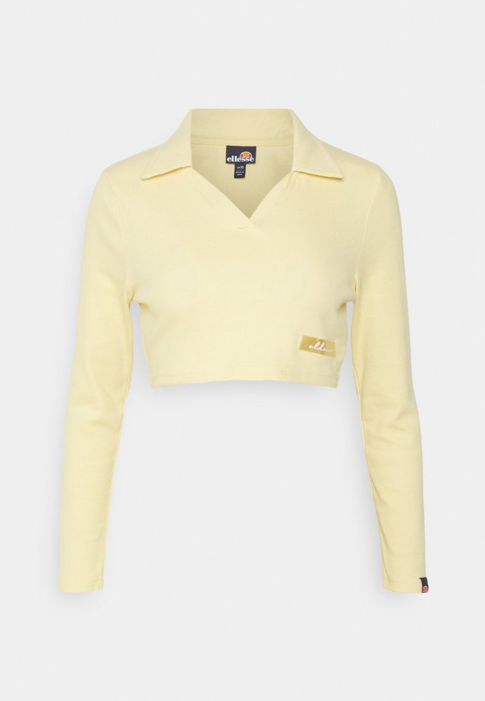 Crop top s dlouhými rukávy, Ellesse, 990 Kč.