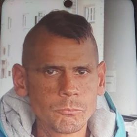 Policie pátrá po důležitém svědkovi