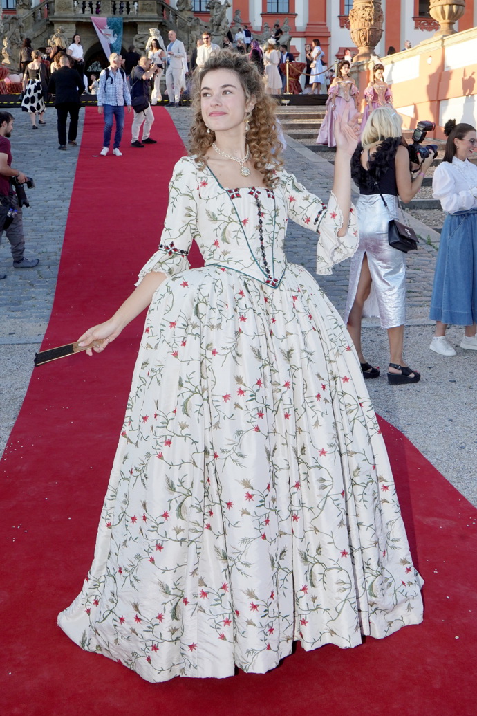 Dcera Barbory Munzarové a herce Jiřího Dvořáka podědila po rodičích umělecké nadání.