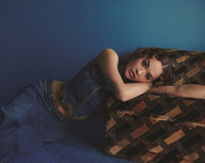 Nejen tváří, Rita Ora je také autorkou modelů v kolekci značky Primark.