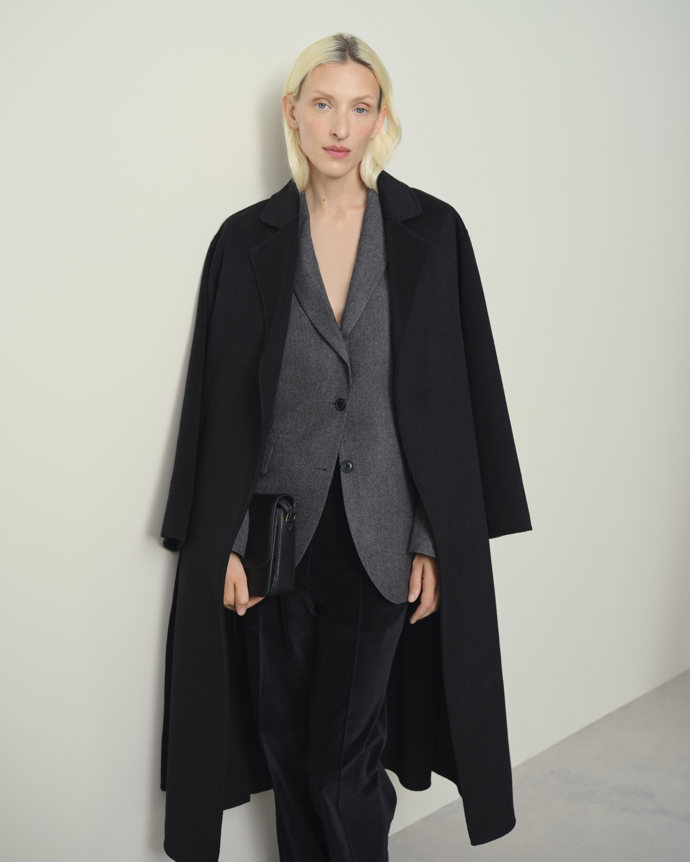 Korporátní móda v podání značky John Lewis.